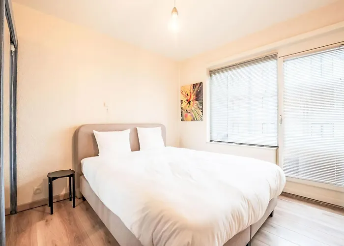 Bella I With Parking And Harbour View By Interhome